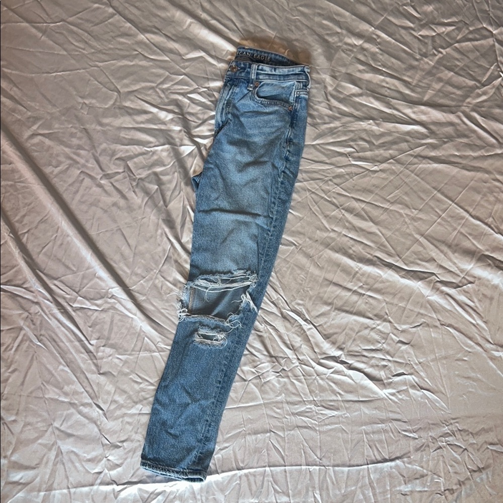 American Eagle Mom Jean